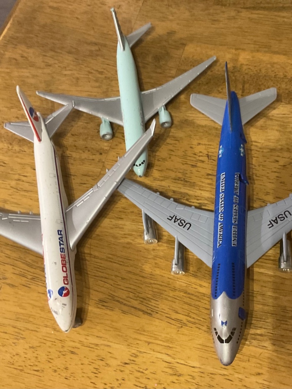 3 die cast airplanes ,